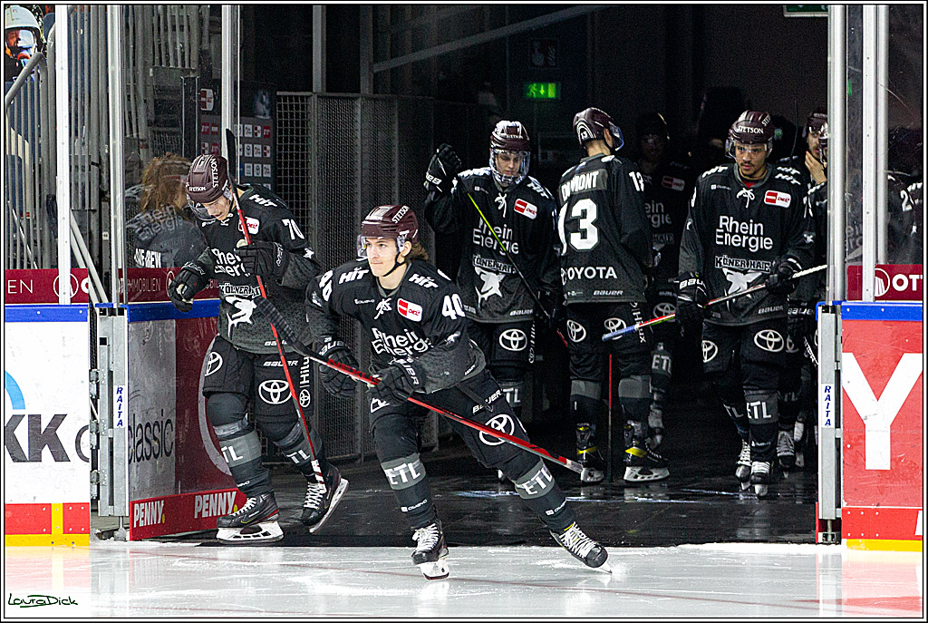 PENNY DEL;  Koelner Haie - Wolfsburg Grizzlys; Koeln, 17.03.2021